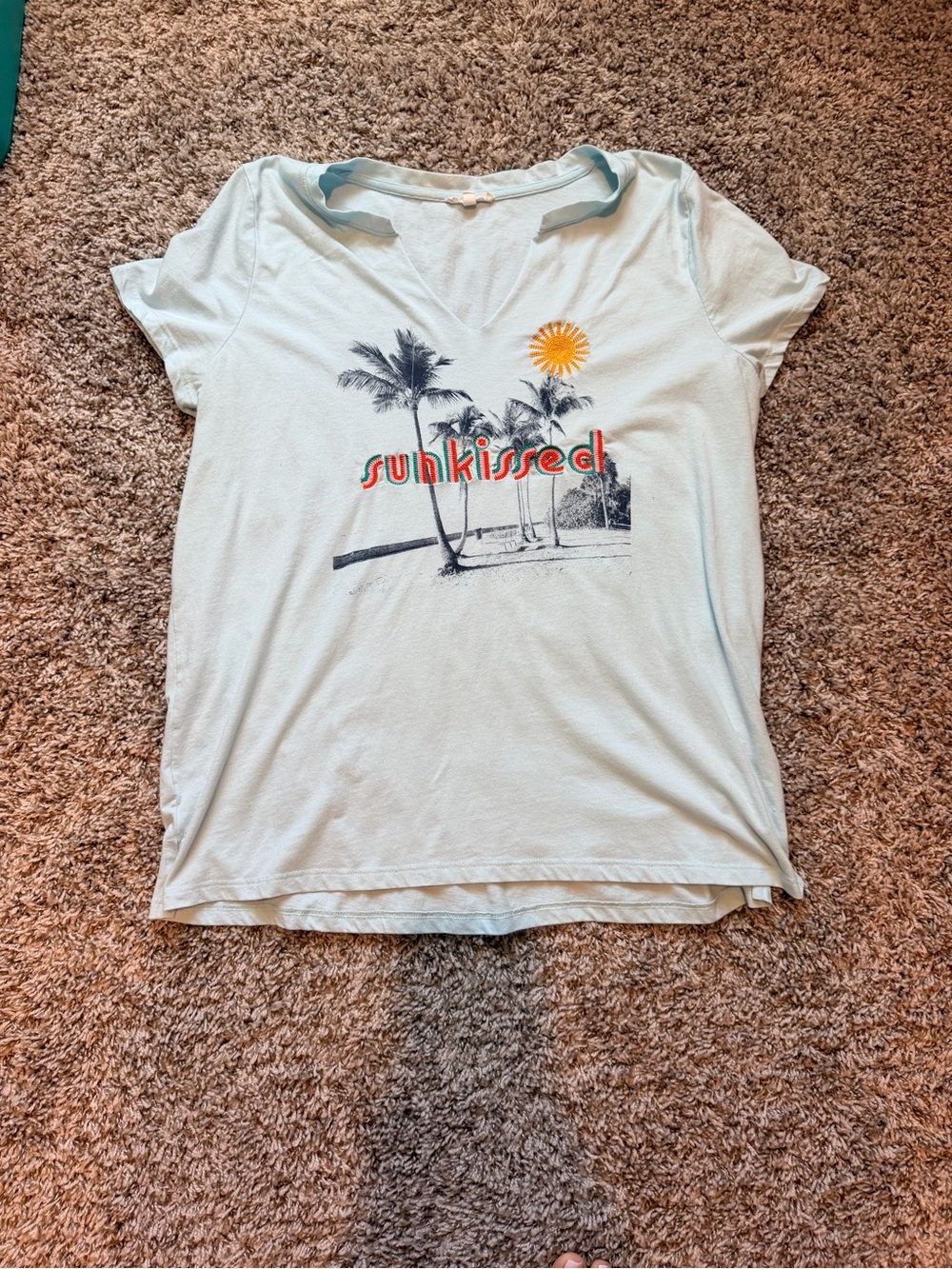 Maurices Light Blue 'Sunkissed' Palm V-Neck Tee - Picture 3 of 3